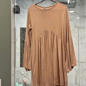 GO COUTURE BELL SLEEVE DRESS, SZ M